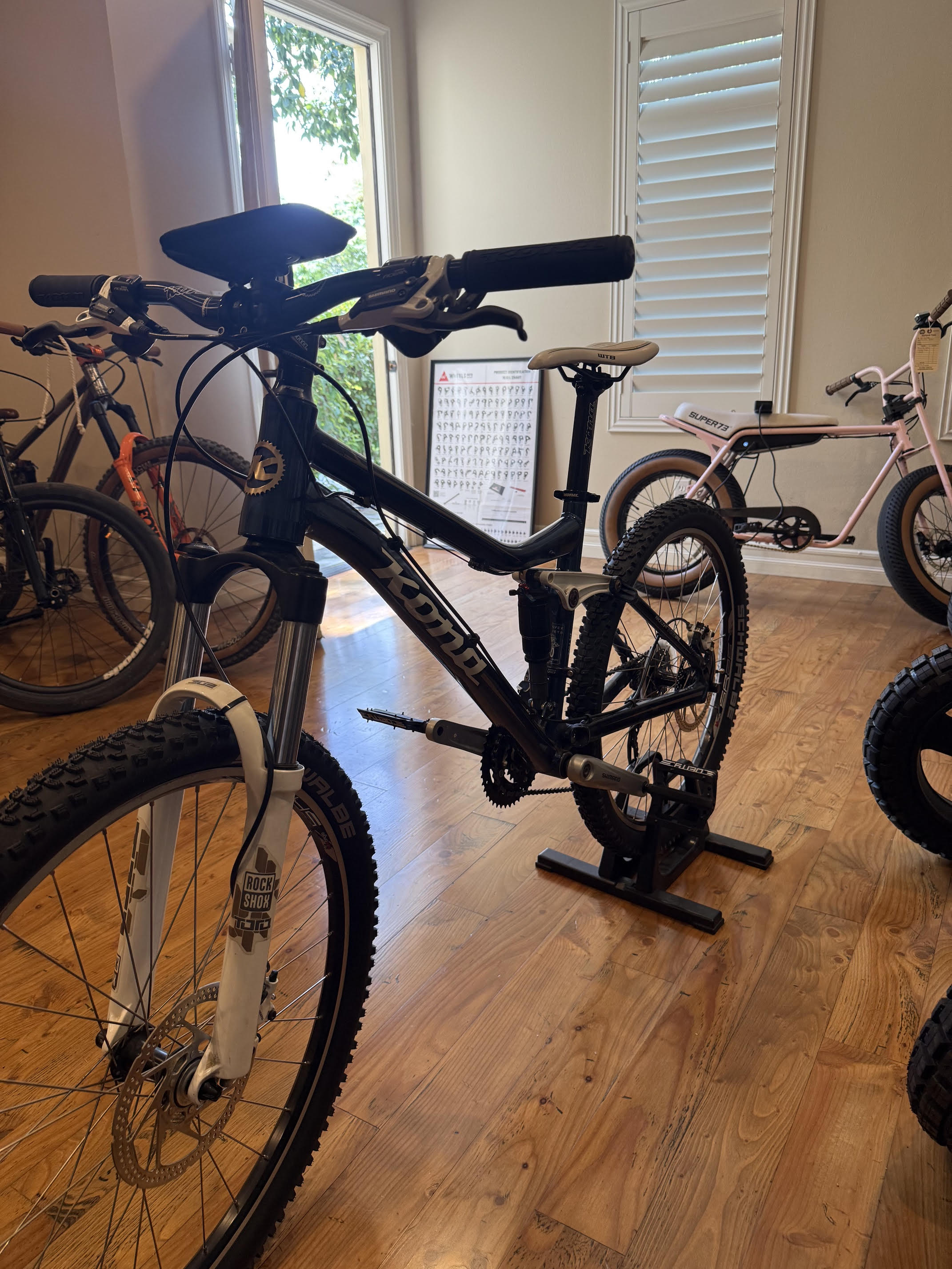 Kona Tanuki Full Suspension Mountain Bike - Metallic Blue